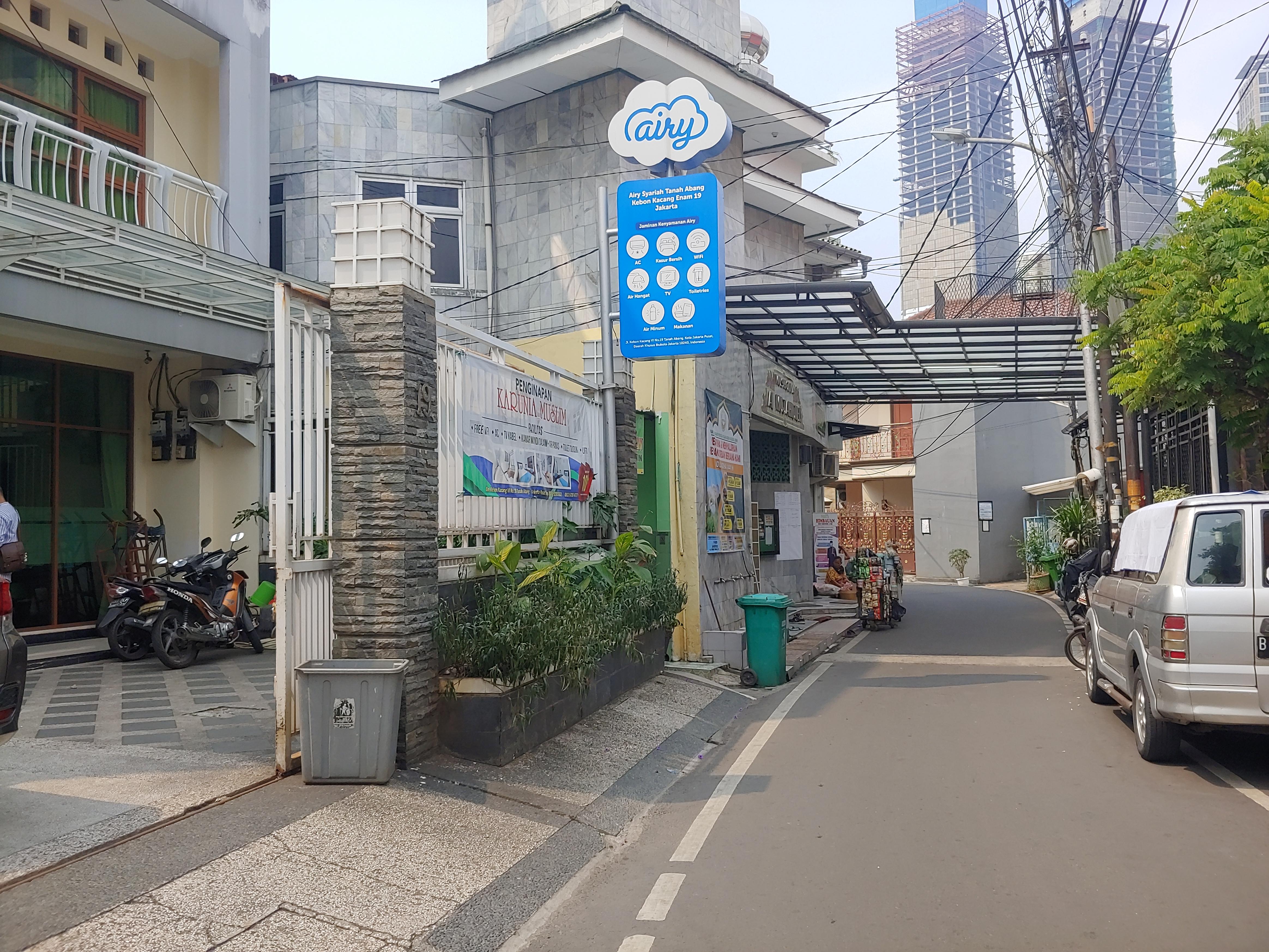 Hotel Oyo 3894 Karunia Muslim Syariah Dżakarta Zewnętrze zdjęcie