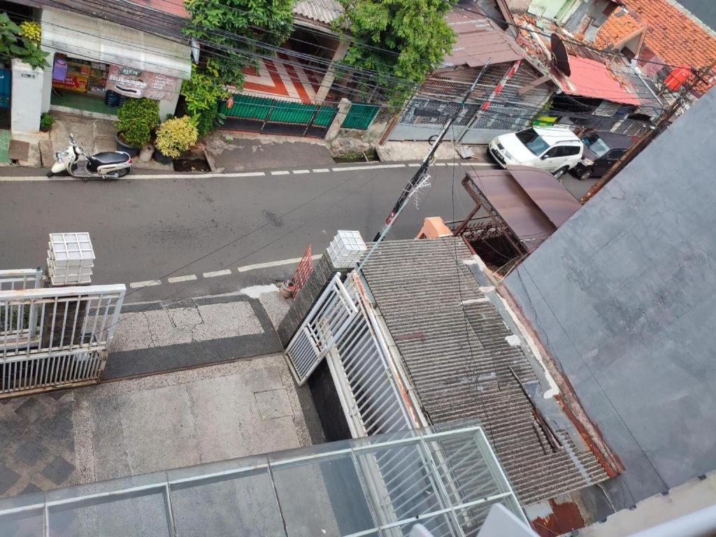 Hotel Oyo 3894 Karunia Muslim Syariah Dżakarta Zewnętrze zdjęcie